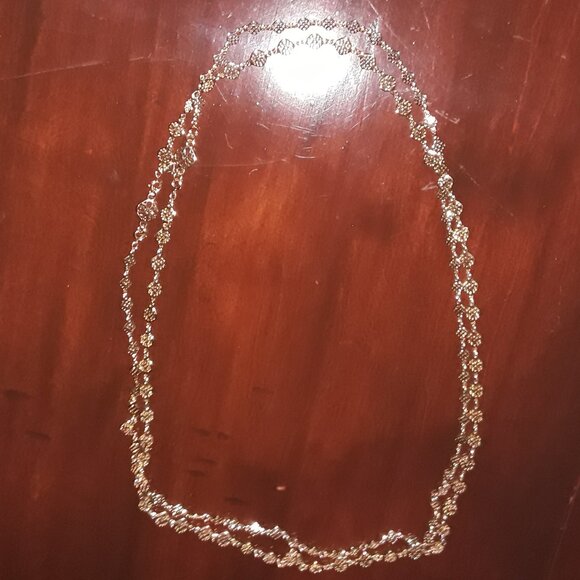 NWOT Beautiful Stella & Dot 65" Convertable Gold Tone Necklace - Picture 4 of 4